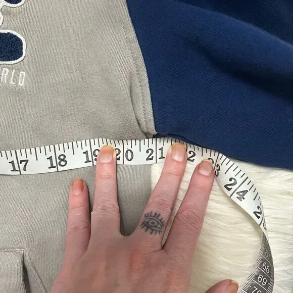 Walt Disney World Mickey Mouse 1971
Gray Button Down Bomber Jacket medium - Picture 11 of 11